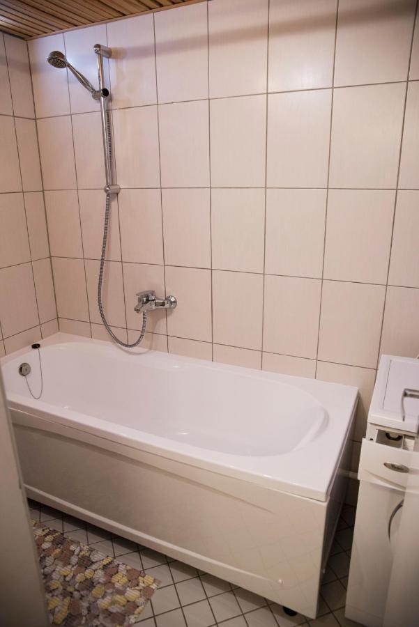Papiniidu Studio Apartments パルヌ エクステリア 写真